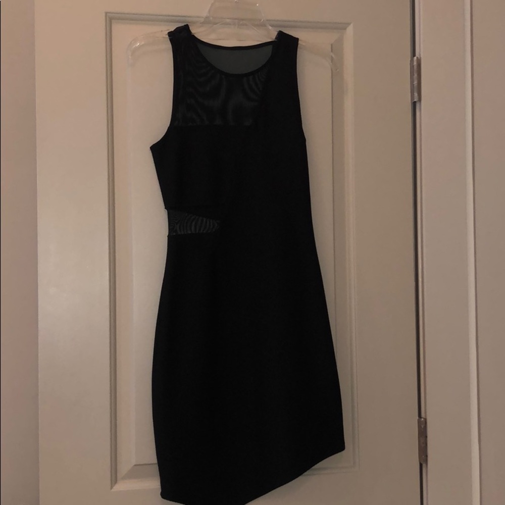 Black bodycon dress